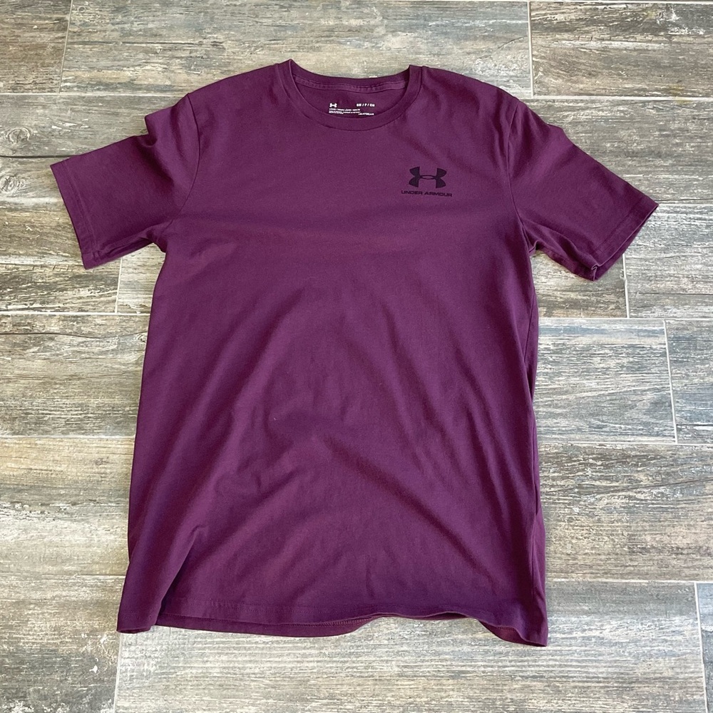 Under Armour Men's Purple T-Shirt